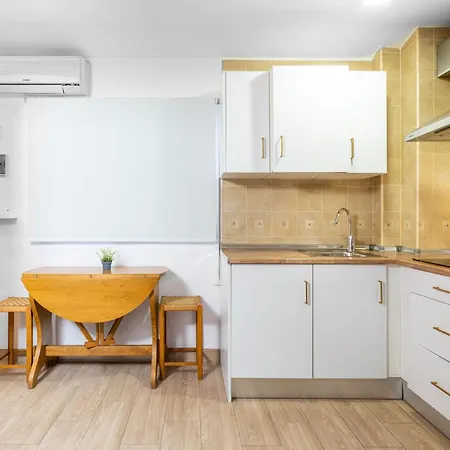 Wintowinrentals Comodo Estudio En Malaga. Apartment